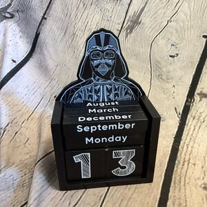 Star Wars Darth Vader Perpetual Block Calendar Wall Mount or Desk‎ Pre Owned GUC